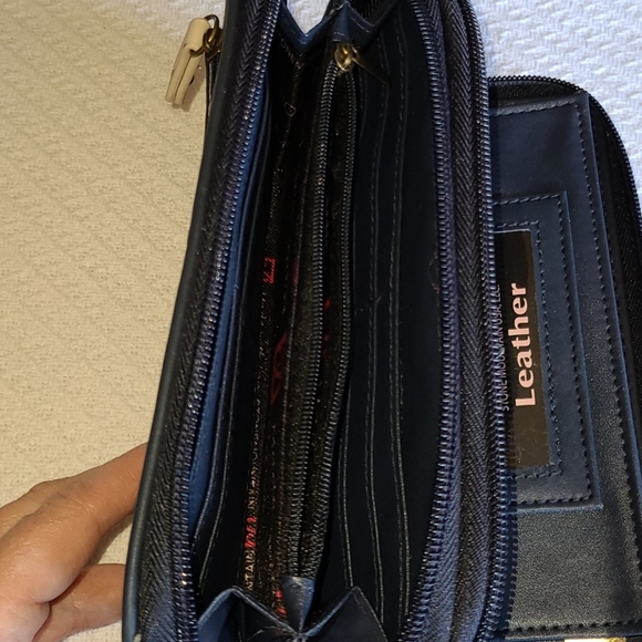 Stone Mountain Wallet - Picture 6 of 12